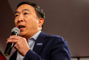 Elon Musk connects with indie Andrew Yang on billionaire former Trump ally’s third party push