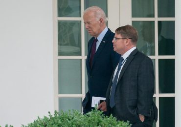 Joe Biden's osteopathic doctor pleads the Fifth on mental acuity: DO vs MD