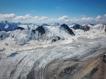 Rescue effort halted for stuck climber on treacherous mountain after climber dies trying to help her: reports