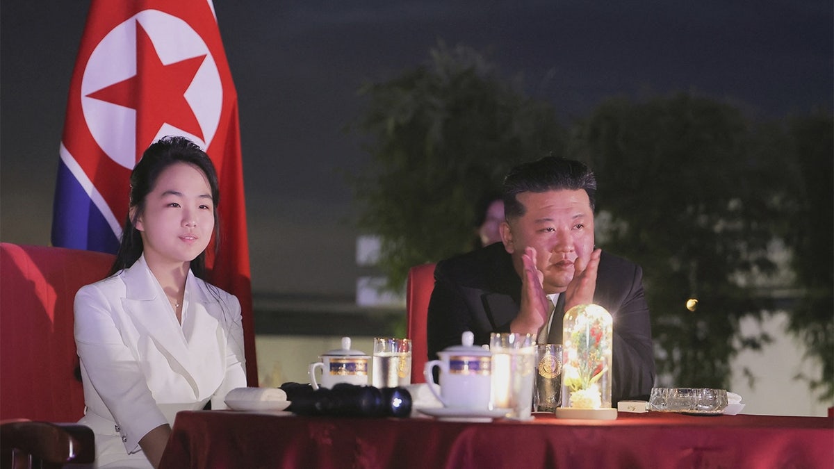 Kim Jong Un and daughter