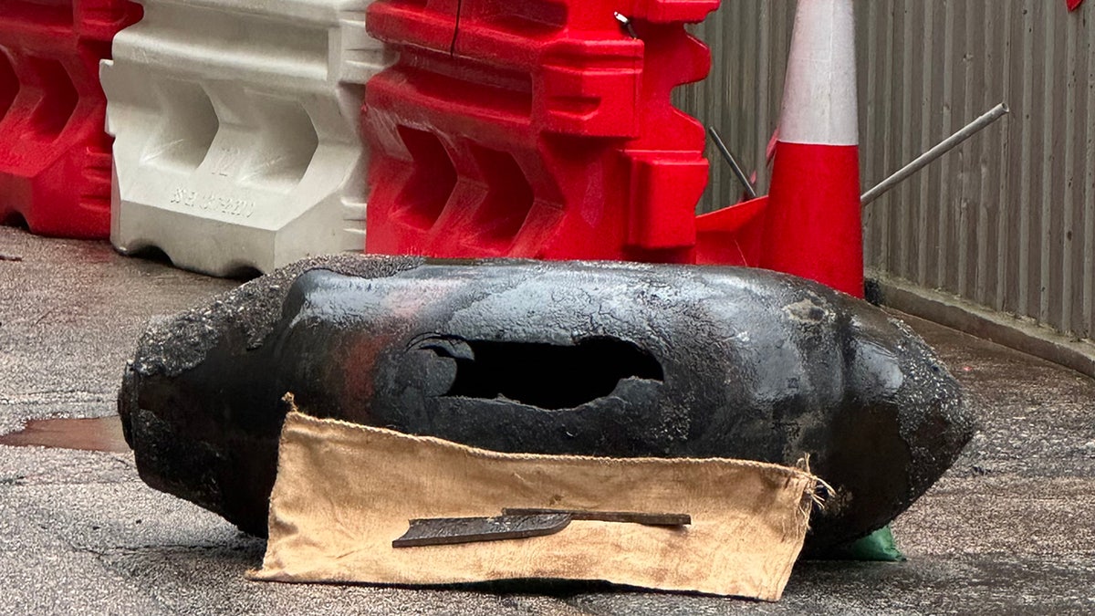 Massive WWII bomb forces overnight evacuation of 6,000 residents from homes