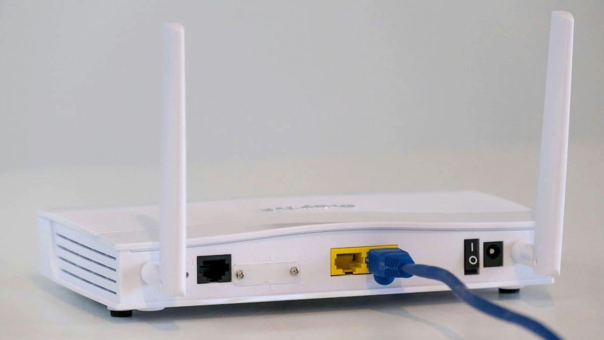 Ethernet vs Wi-Fi security comparison reveals surprising results for home users seeking protection