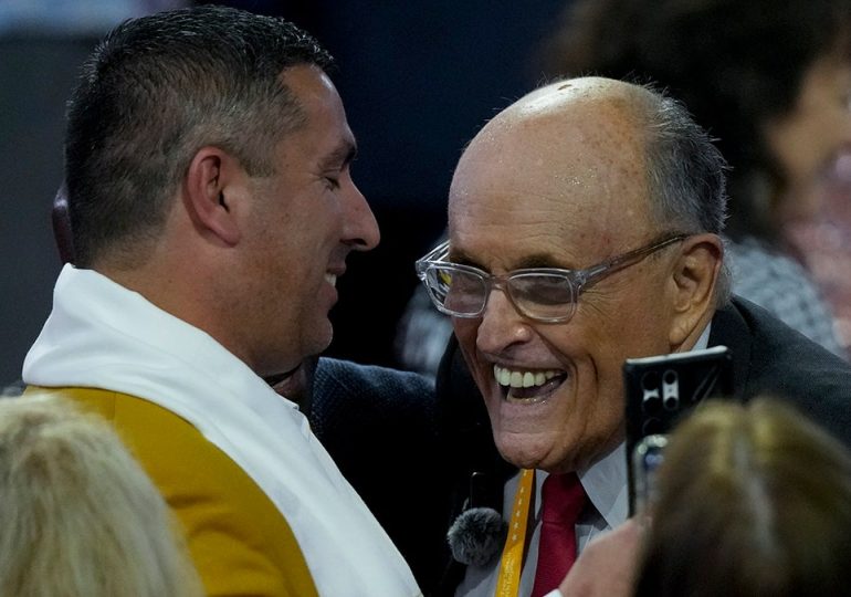 Giuliani allies turn on GOP’s Sliwa, back Cuomo in NYC mayor race