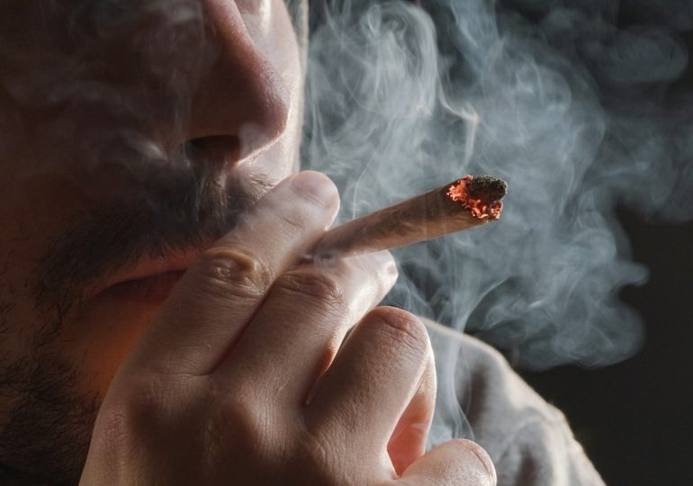 Pot and gaming combo could pose hidden health risks, researchers warn