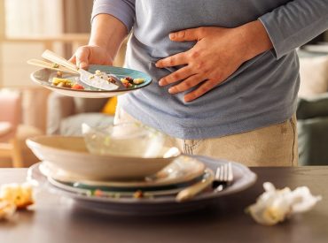 Stop heartburn before it starts: 5 dinner mistakes to avoid, from a GI doctor