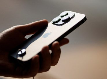 Apple patches two zero-day flaws used in targeted attacks