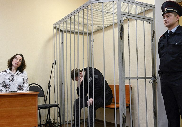 Russia ups jail sentence of US citizen to 10 years for beating prison staff