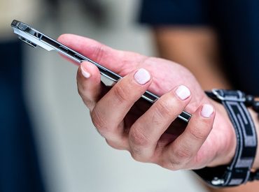 How to share your estimated arrival time on iPhone and Android