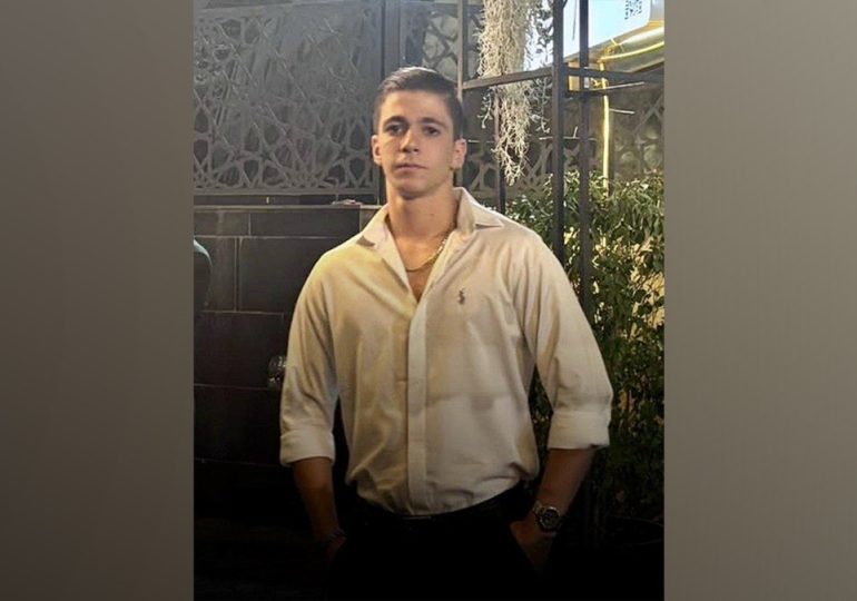 Iranian security forces gun down amateur boxer as father searches morgues for missing son: source