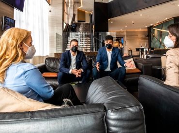 Researchers locked flu patients in a hotel with healthy adults — no one got sick