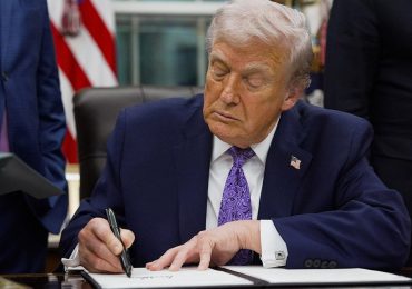 Trump declares national emergency over Cuba, threatens tariffs on nations that supply oil to communist regime