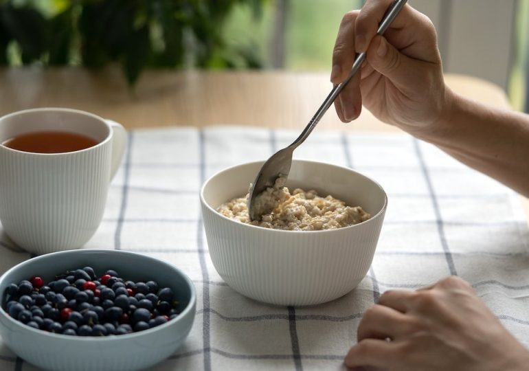 Eating oatmeal for two days has unexpected impact on heart health, study suggests