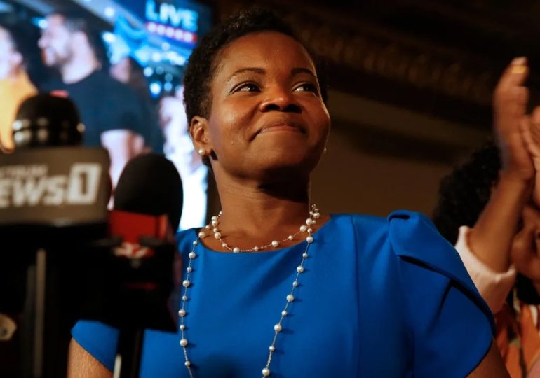 Hochul primary challenger picks democratic socialist, once arrested for harassment, as running mate