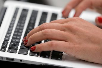 How to safely view your bank and retirement accounts online