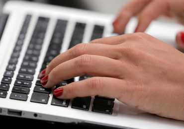 How to safely view your bank and retirement accounts online