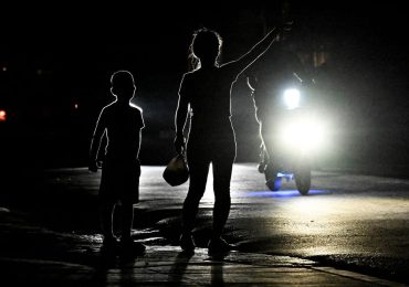 Cuba's entire electrical grid collapses, leaving whole island without power