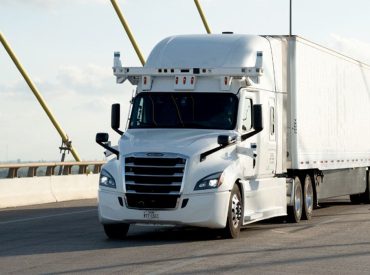 Humanless big rig completes first US freight run