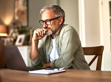 One type of sitting may pose greater dementia risk than another, study suggests
