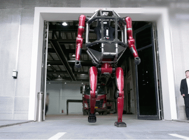 Rideable robot looks ready to stomp all over us