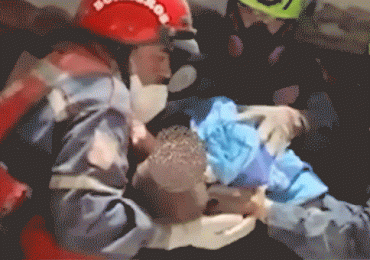 American rescue teams pull infant alive from rubble in Venezuela days after devastating twin earthquakes