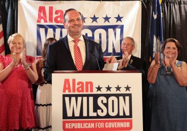 Double endorsement drama: Trump backs second candidate in red state’s GOP gubernatorial runoff
