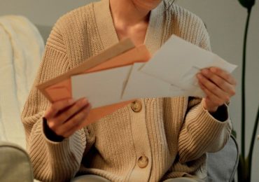 Empty envelopes in your mailbox? Do not scan that code