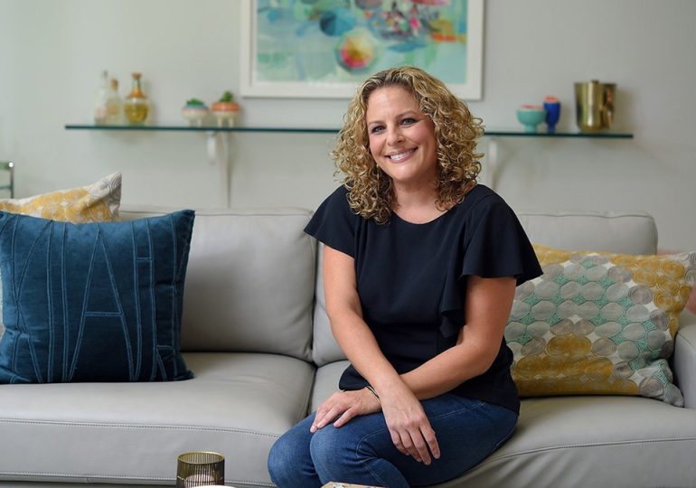 Popular mommy blogger dies at 48 two years after devastating cancer diagnosis