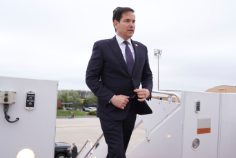 Trump admin puts alleged ‘birth tourism’ scheme on notice as expert delivers warning to hospitals