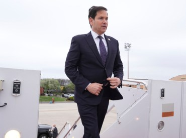 Trump admin puts alleged 'birth tourism' scheme on notice as expert delivers warning to hospitals