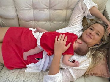 Australian mother healing with 'beautiful messages' after losing arm to shark attack