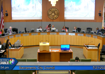 California mayor's hot mic catches candid exchange after audience sends meeting off rails