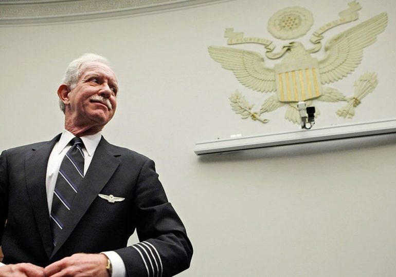 'Miracle on the Hudson' hero Captain 'Sully' Sullenberger reveals Alzheimer's diagnosis