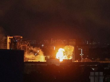 Russia launches ballistic missile attack on Kyiv hours after Zelenskyy warns of major strike