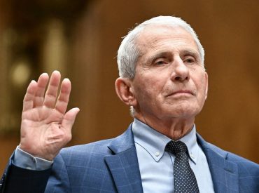 Fauci texts suggest officials were ‘too slow to pivot' amid pandemic, says Dr Marc Siegel