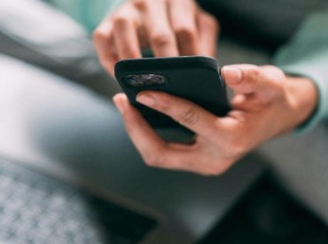 Is everyone bricking their phone to stop doomscrolling?