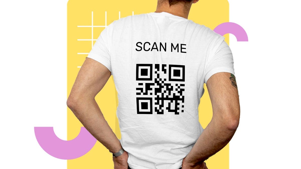 A t-shirt with a QR code on the back, reading