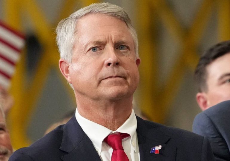 Kansas Senate rivals distance themselves from party leaders in fiery debate